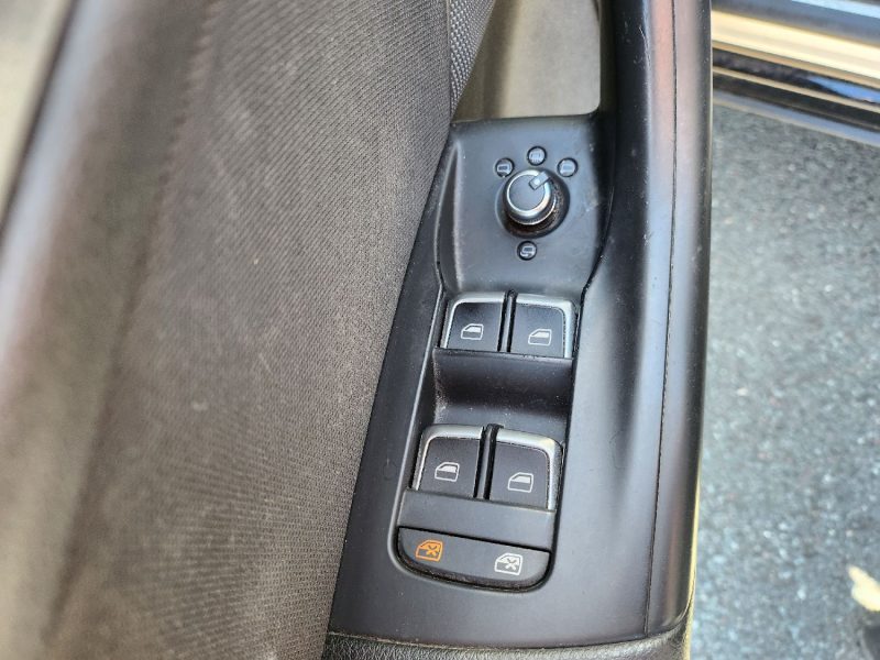 AUDI Q3 2.0TDI 140CV  S LINE