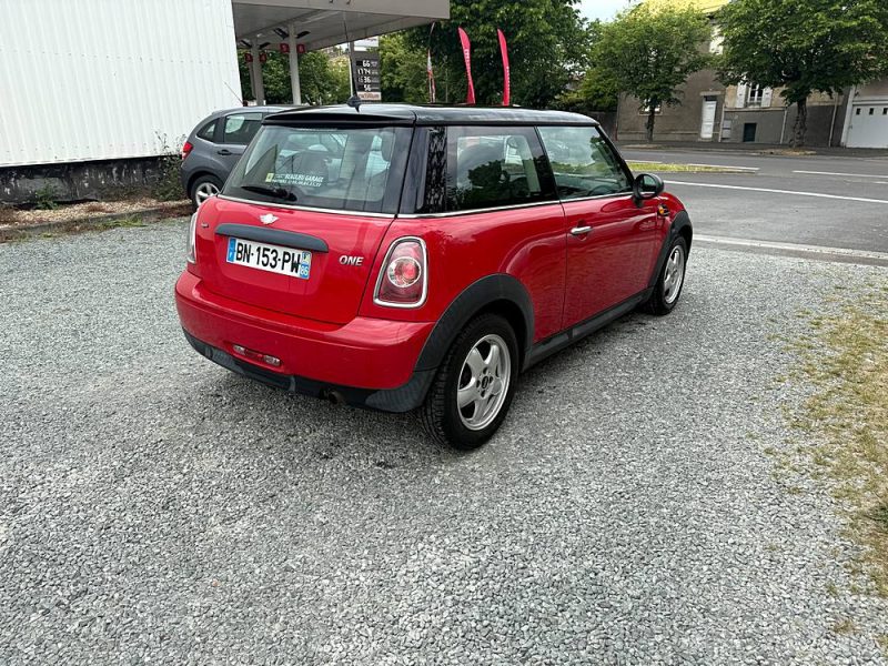 MINI 1.6i ONE