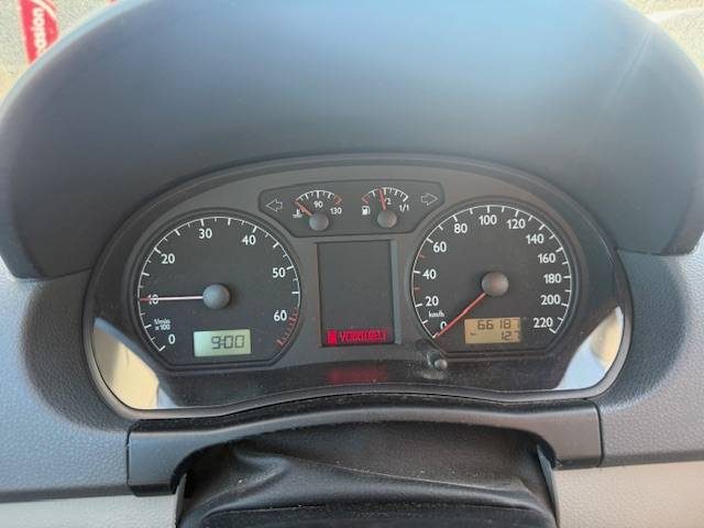 Volkswagen Polo 1.4 2002 - 66187 KM