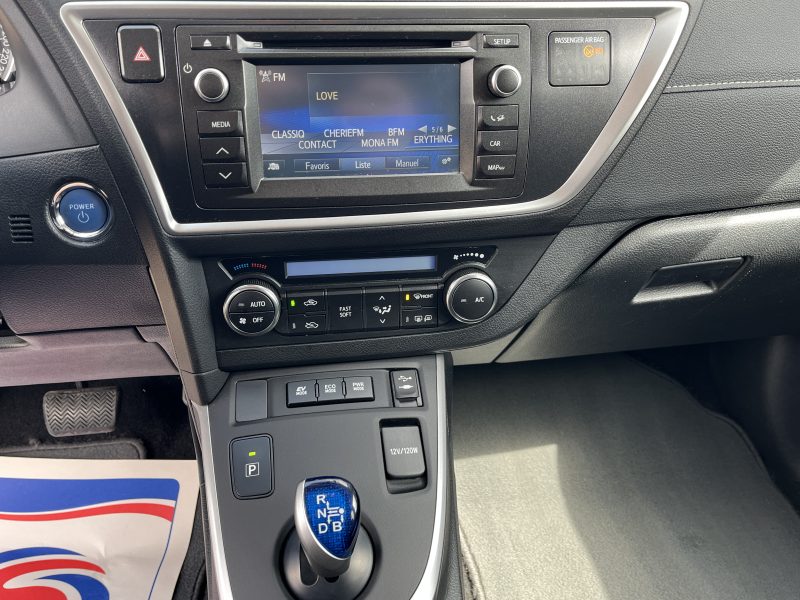 TOYOTA AURIS Hybride 136h Feel 09/2014