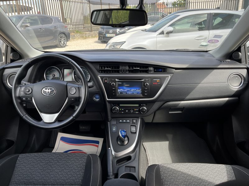 TOYOTA AURIS Hybride 136h Feel 09/2014