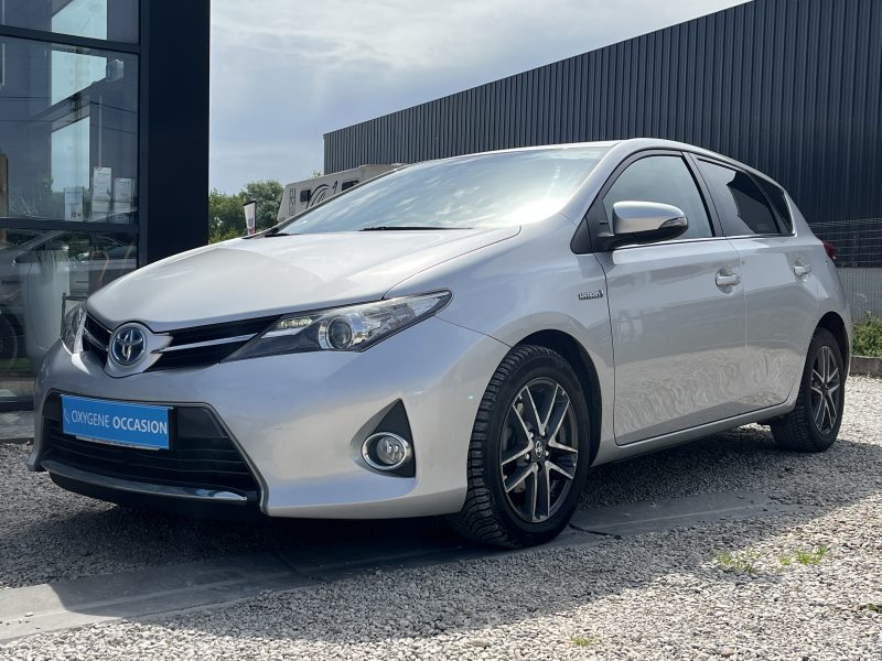 TOYOTA AURIS Hybride 136h Feel 09/2014