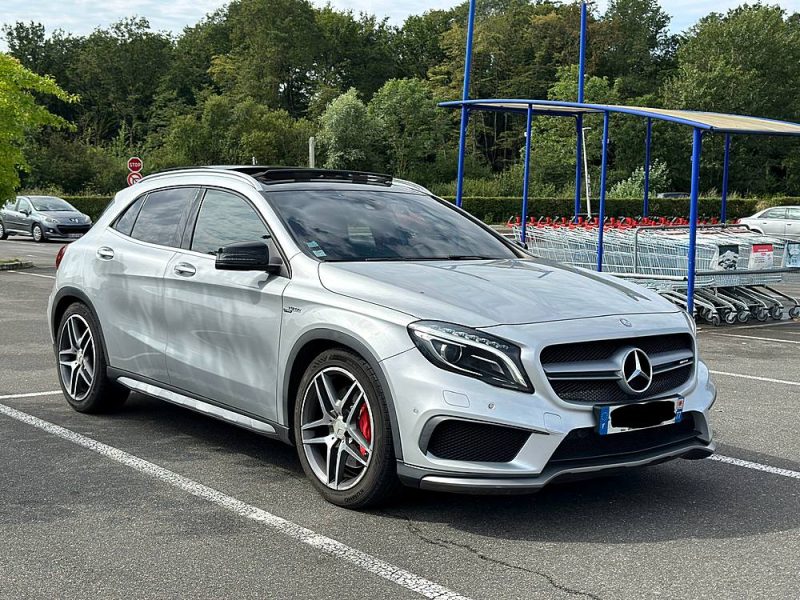 MERCEDES CLASSE GLA 45 AMG 4-MATIC SpeedShift / Paiement 4X ou 10X Possible