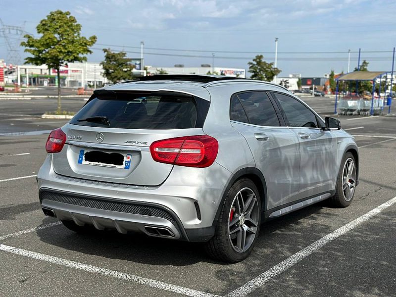 MERCEDES CLASSE GLA 45 AMG 4-MATIC SpeedShift / Paiement 4X ou 10X Possible