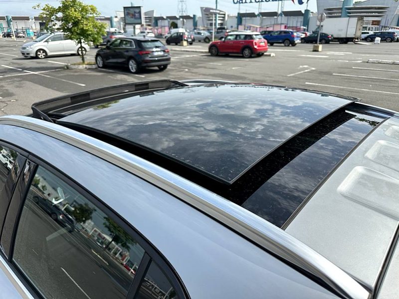 MERCEDES CLASSE GLA 45 AMG 4-MATIC SpeedShift / Paiement 4X ou 10X Possible