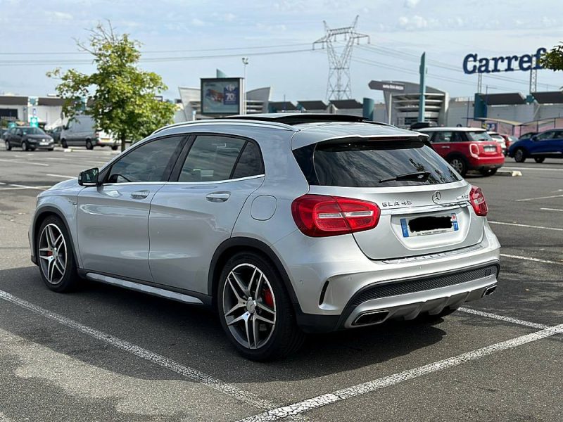 MERCEDES CLASSE GLA 45 AMG 4-MATIC SpeedShift / Paiement 4X ou 10X Possible