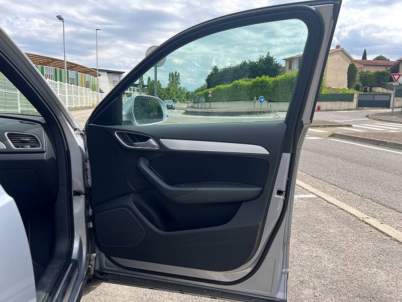 AUDI Q3 1.4 L TFSI 150 ch S LINE S TRONIC Kilométrage certifié Audi