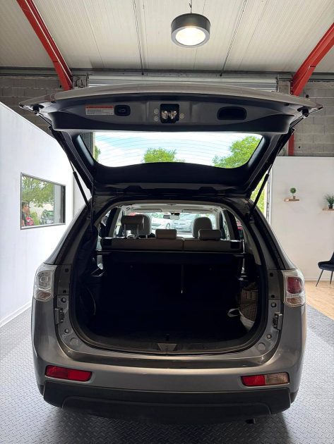 MITSUBISHI OUTLANDER 2014