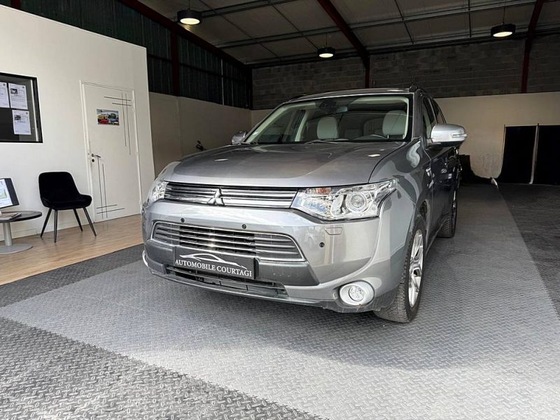 MITSUBISHI OUTLANDER 2014