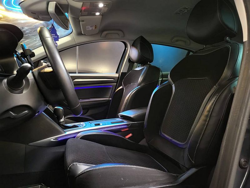 RENAULT MEGANE 1.2 TCE 130cv INTENS / ECLAIRAGE D'AMBIANCE / CAMERA DE RECUL  