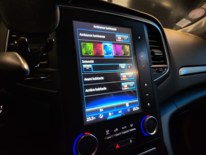 RENAULT MEGANE 1.2 TCE 130cv INTENS / ECLAIRAGE D'AMBIANCE / CAMERA DE RECUL  