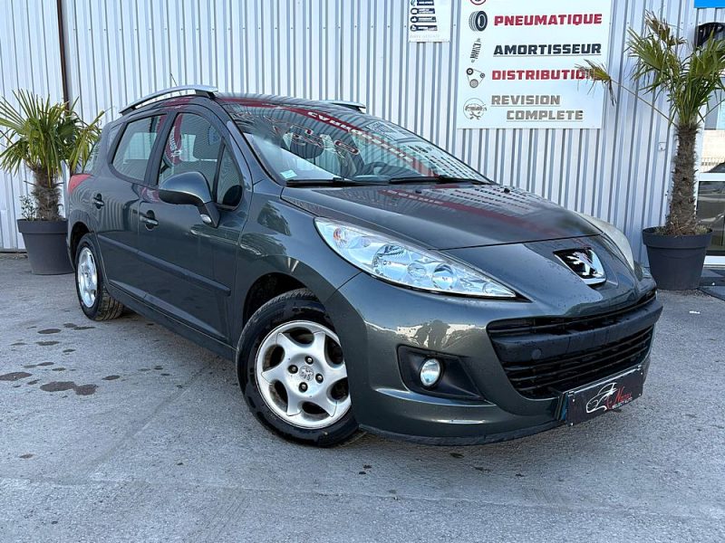 PEUGEOT 207 2011