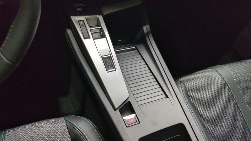 Peugeot 308 Bluehdi 130ch s&s eat8 allure + pack access +  vision 360