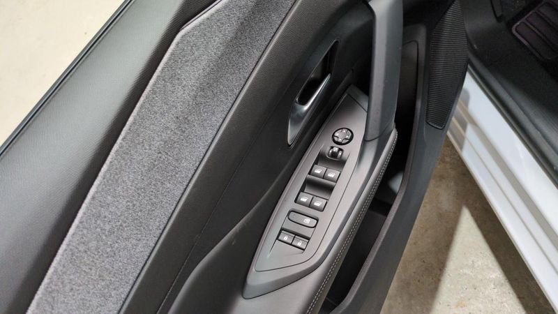 Peugeot 308 Bluehdi 130ch s&s eat8 allure + pack access +  vision 360