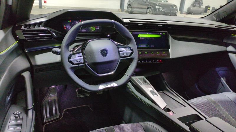 Peugeot 308 Bluehdi 130ch s&s eat8 gt + pack vision 360 and drive assist plus