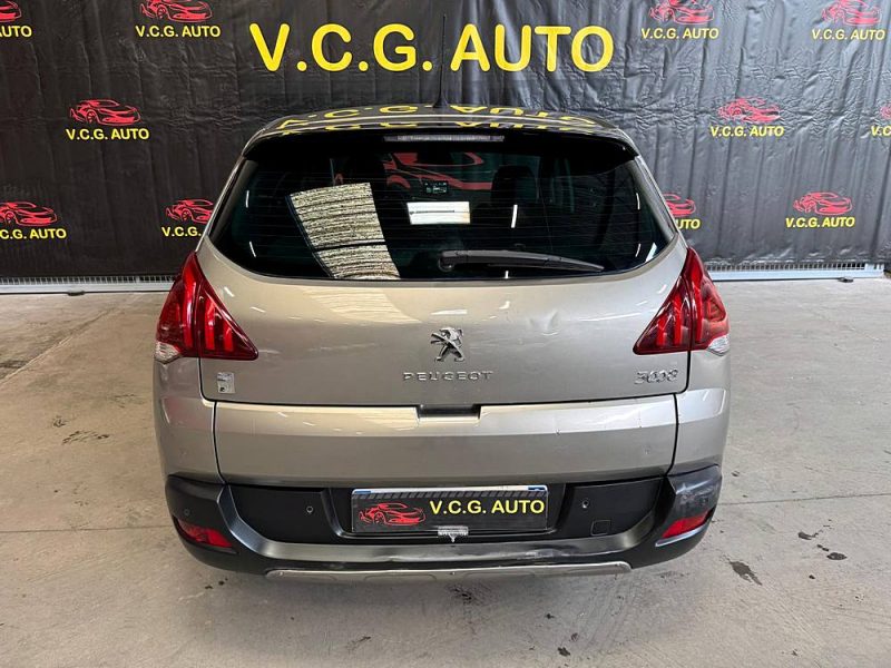 PEUGEOT 3008 2.0 HDi Hybrid4 163CH + 37CH