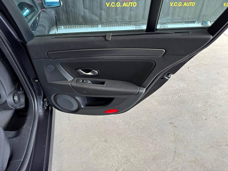 RENAULT LAGUNA 1.5 dCi 110 Expression 