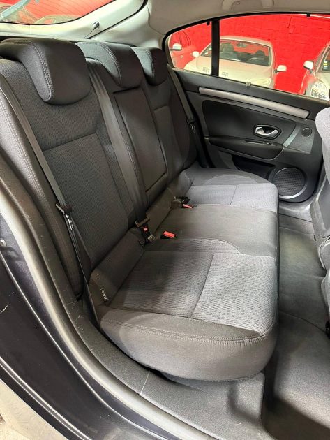 RENAULT LAGUNA 1.5 dCi 110 Expression 