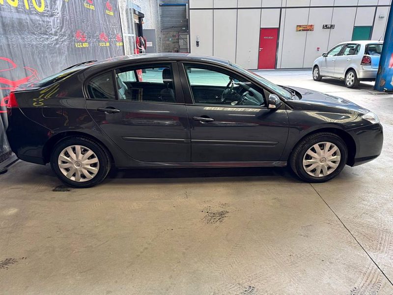 RENAULT LAGUNA 1.5 dCi 110 Expression 