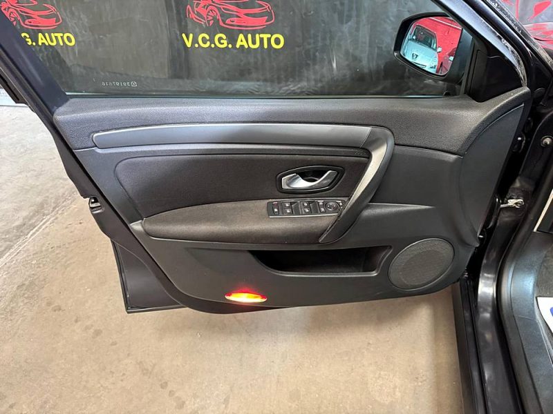 RENAULT LAGUNA 1.5 dCi 110 Expression 