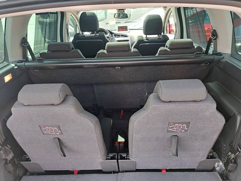 PEUGEOT 5008 1.6 BLUE HDI 120 CV ALLURE 7 PLACES Toit Panoramique ENTRETIEN PEUGEOT