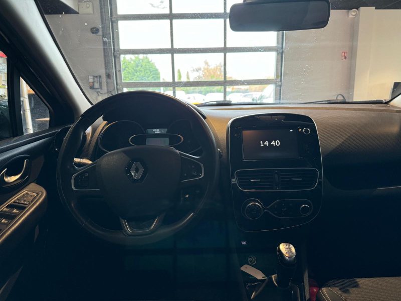 RENAULT  CLIO ESTATE  2019