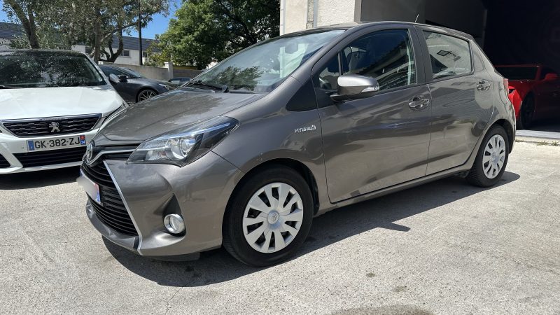 TOYOTA YARIS HYBRID 2017