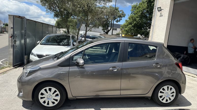 TOYOTA YARIS HYBRID 2017