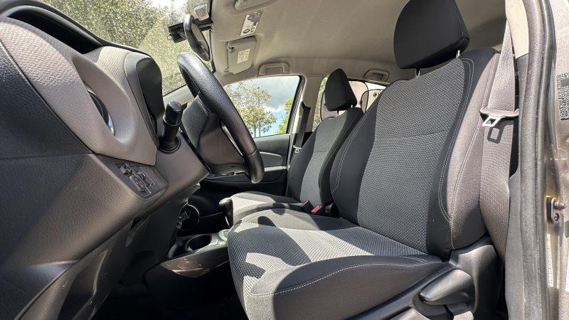 TOYOTA YARIS HYBRID 2017