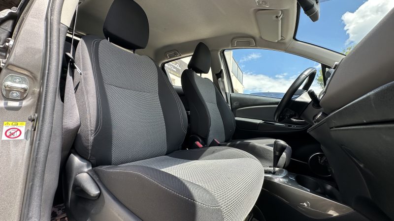 TOYOTA YARIS HYBRID 2017