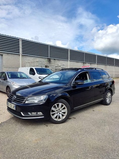 VOLKSWAGEN PASSAT 2011