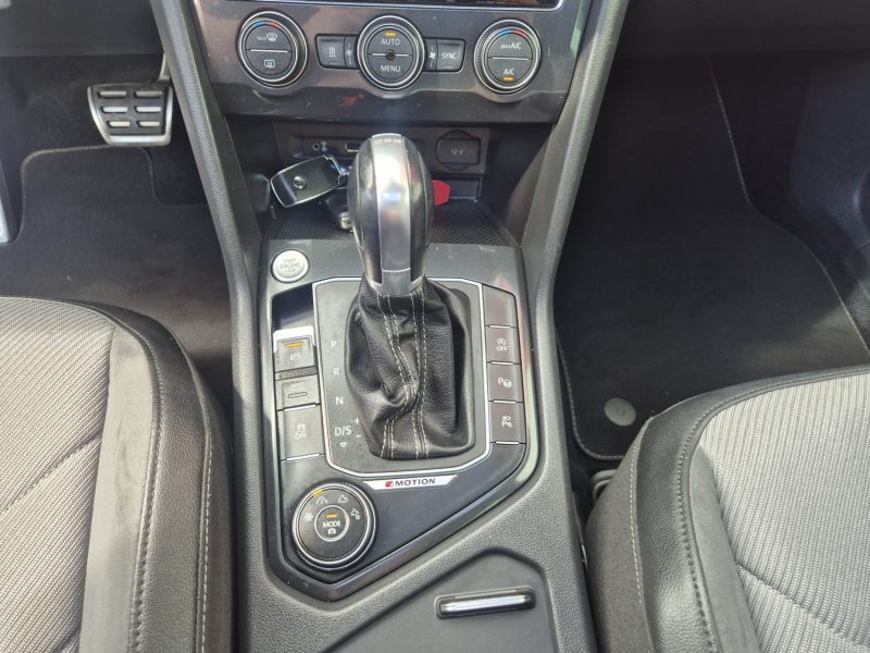 VOLKSWAGEN TIGUAN 2016