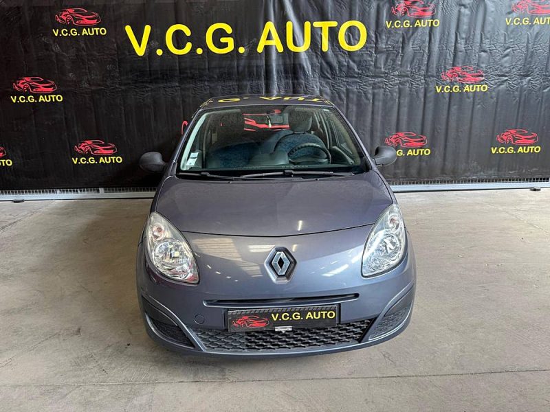 RENAULT TWINGO 1.2i 75 Authentique 