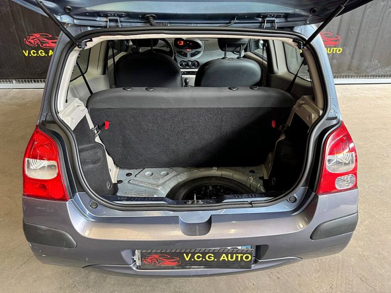 RENAULT TWINGO 1.2i 75 Authentique 
