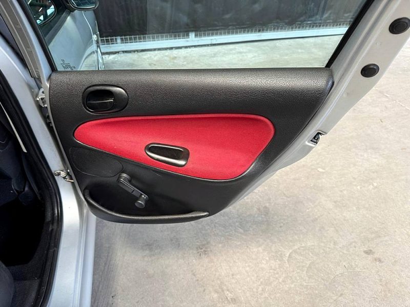 PEUGEOT 206 SW 1.4 HDI 70 Urban 