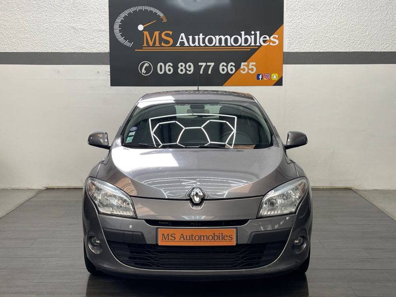 RENAULT MEGANE 2011