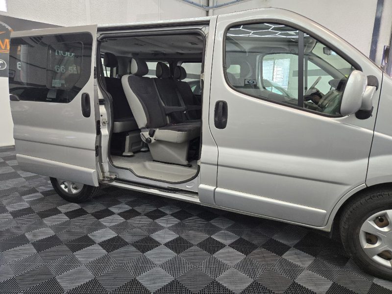 RENAULT TRAFIC 2008
