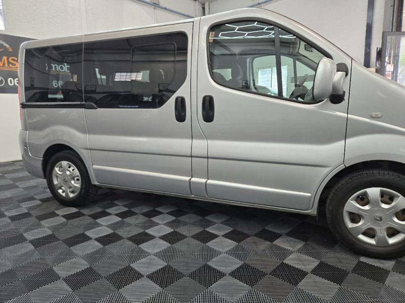 RENAULT TRAFIC 2008