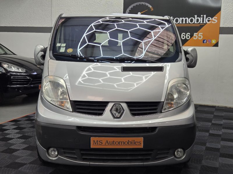 RENAULT TRAFIC 2008