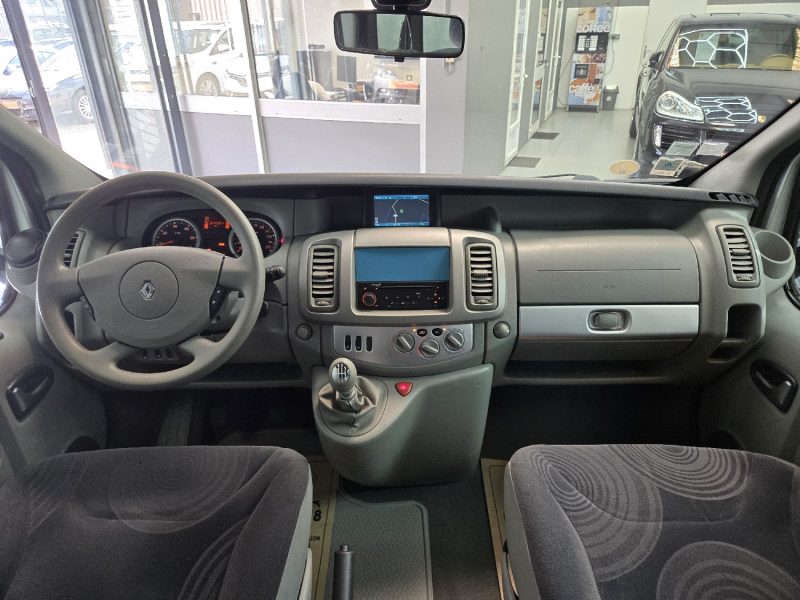 RENAULT TRAFIC 2008