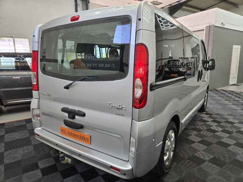 RENAULT TRAFIC 2008