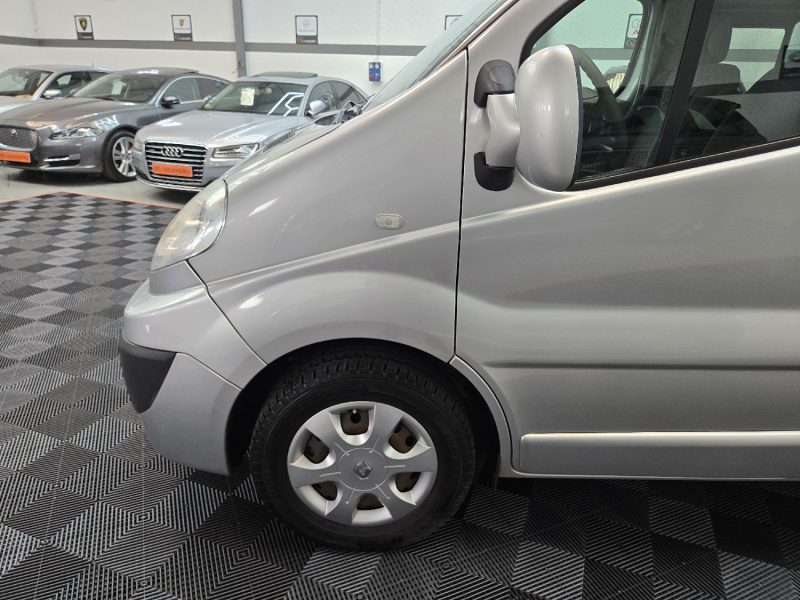 RENAULT TRAFIC 2008