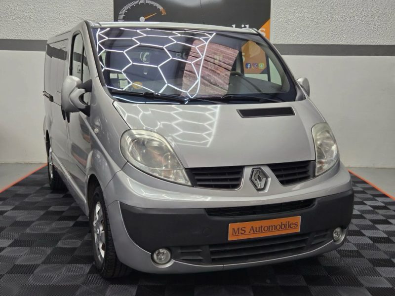 RENAULT TRAFIC 2008