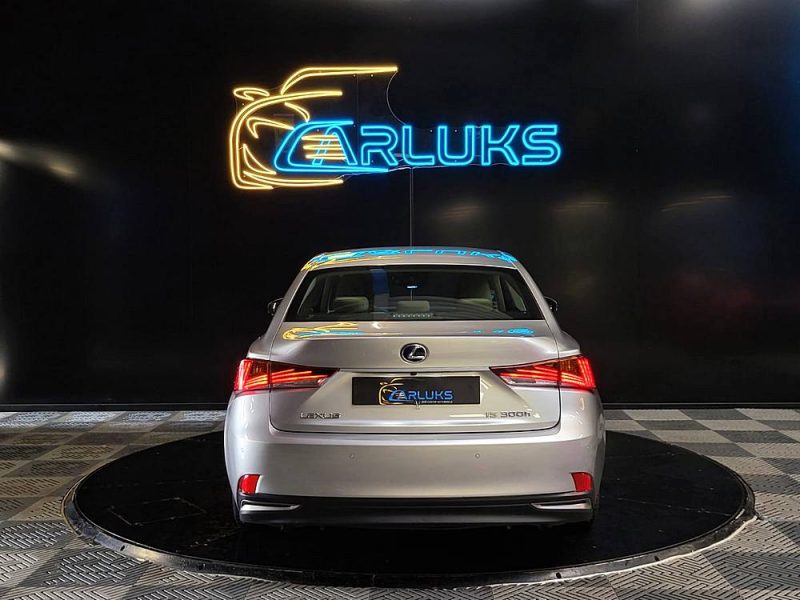LEXUX IS 300H 223cv PACK BUSINESS / SUIVI LEXUS / SIEGES CHAUFFANTS / CAMERA DE RECUL