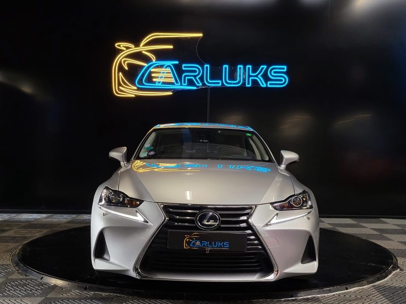 LEXUX IS 300H 223cv PACK BUSINESS / SUIVI LEXUS / SIEGES CHAUFFANTS / CAMERA DE RECUL