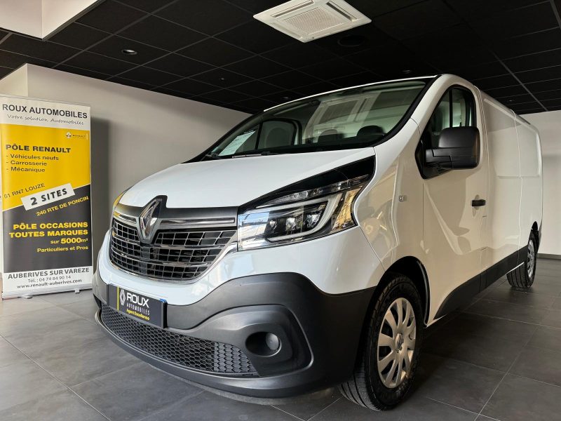 RENAULT TRAFIC 2020