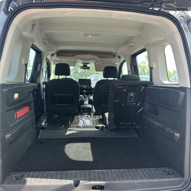 PEUGEOT RIFTER HDI 100 CV ALLURE 1 ere Main Garantie 12 Mois