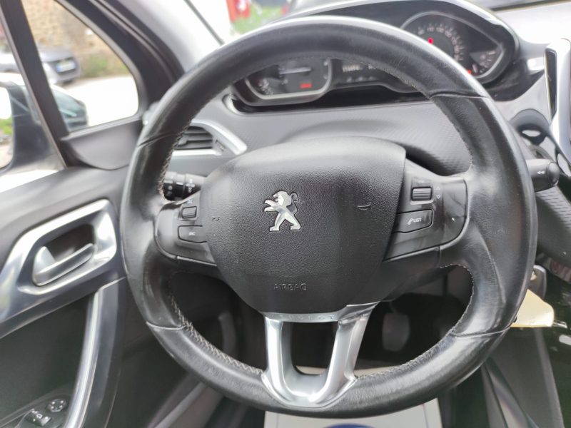 PEUGEOT 2008 Allure 1.6 VTi 120ch BVM5