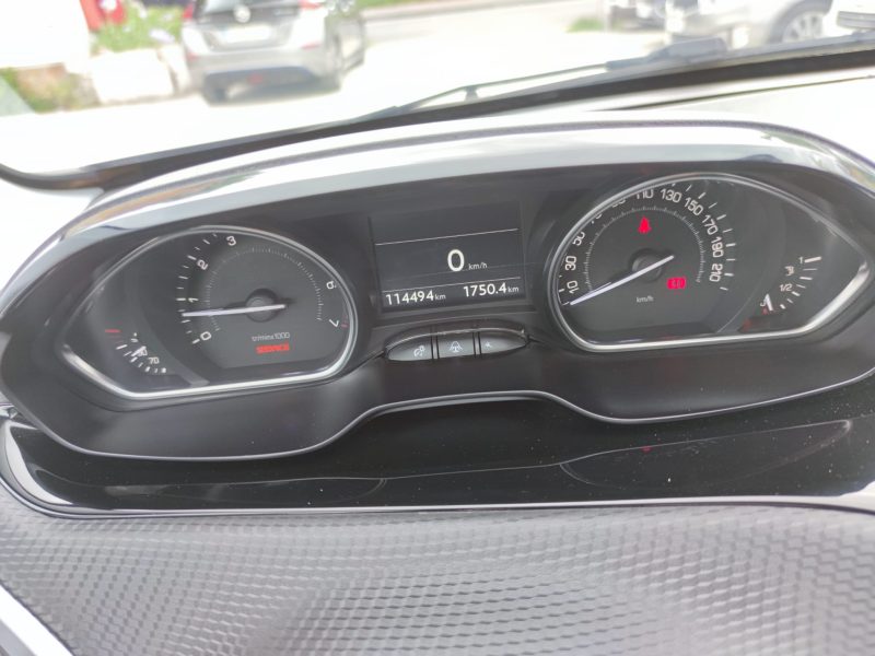 PEUGEOT 2008 Allure 1.6 VTi 120ch BVM5