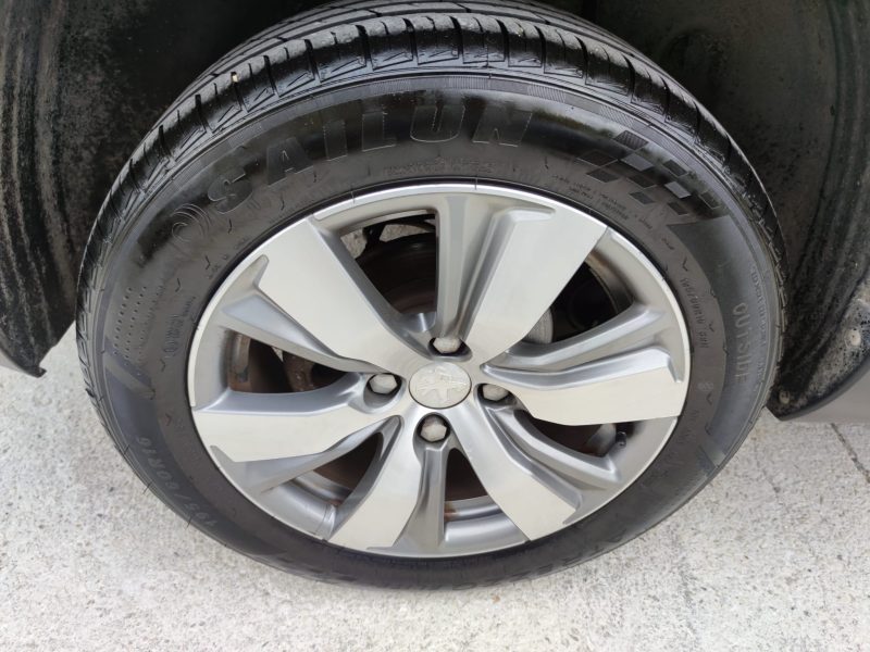 PEUGEOT 2008 Allure 1.6 VTi 120ch BVM5